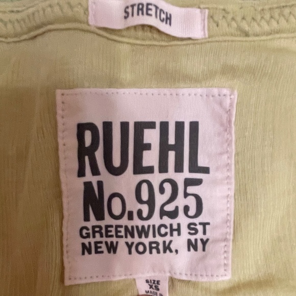 Ruehl No. 925 green layering Stretch Top XS vintage Long Sleeve  Scoop neck - Picture 2 of 9